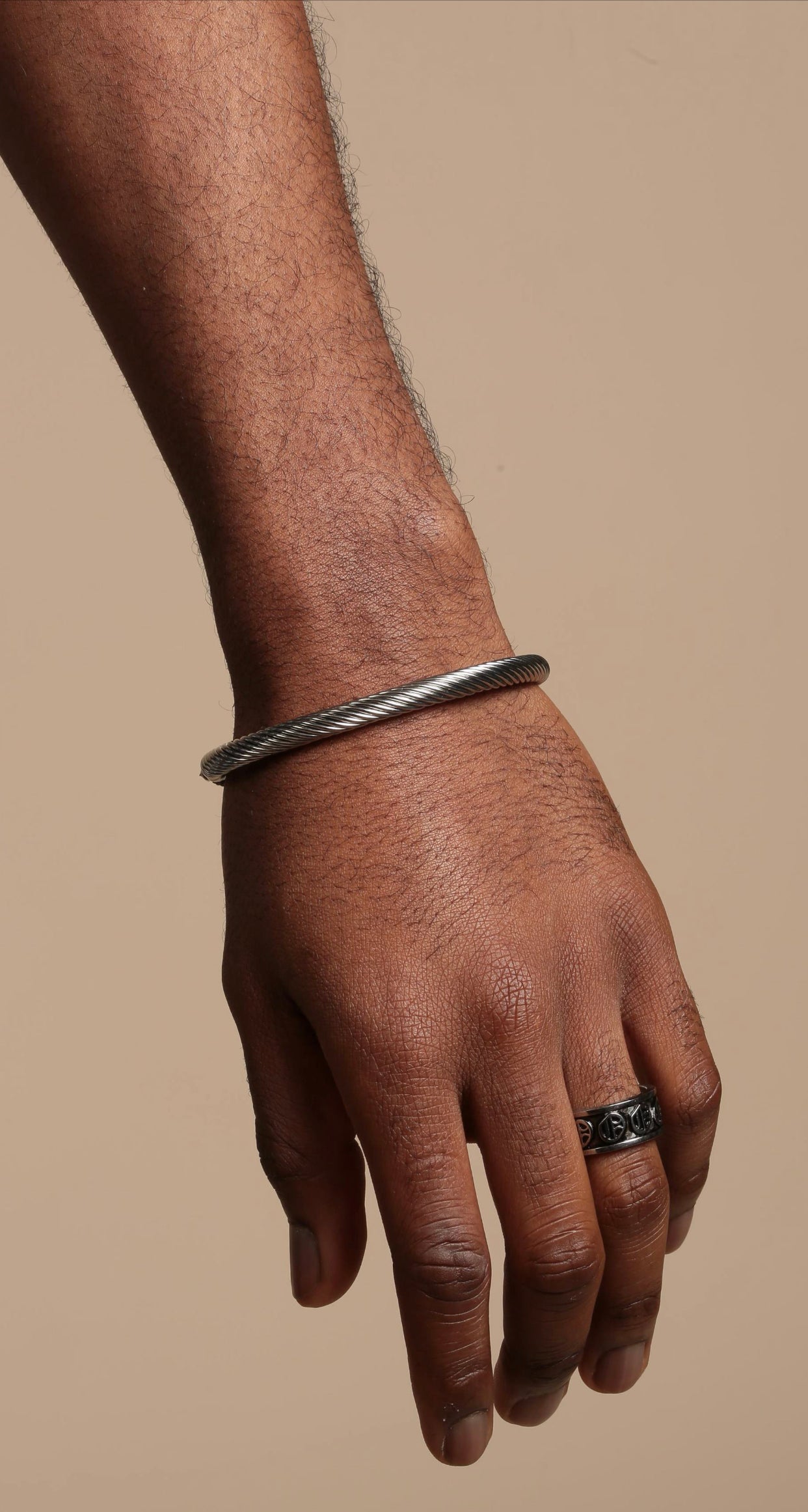 Unisex ORI Cuff Twisted Bangle (SILVER)