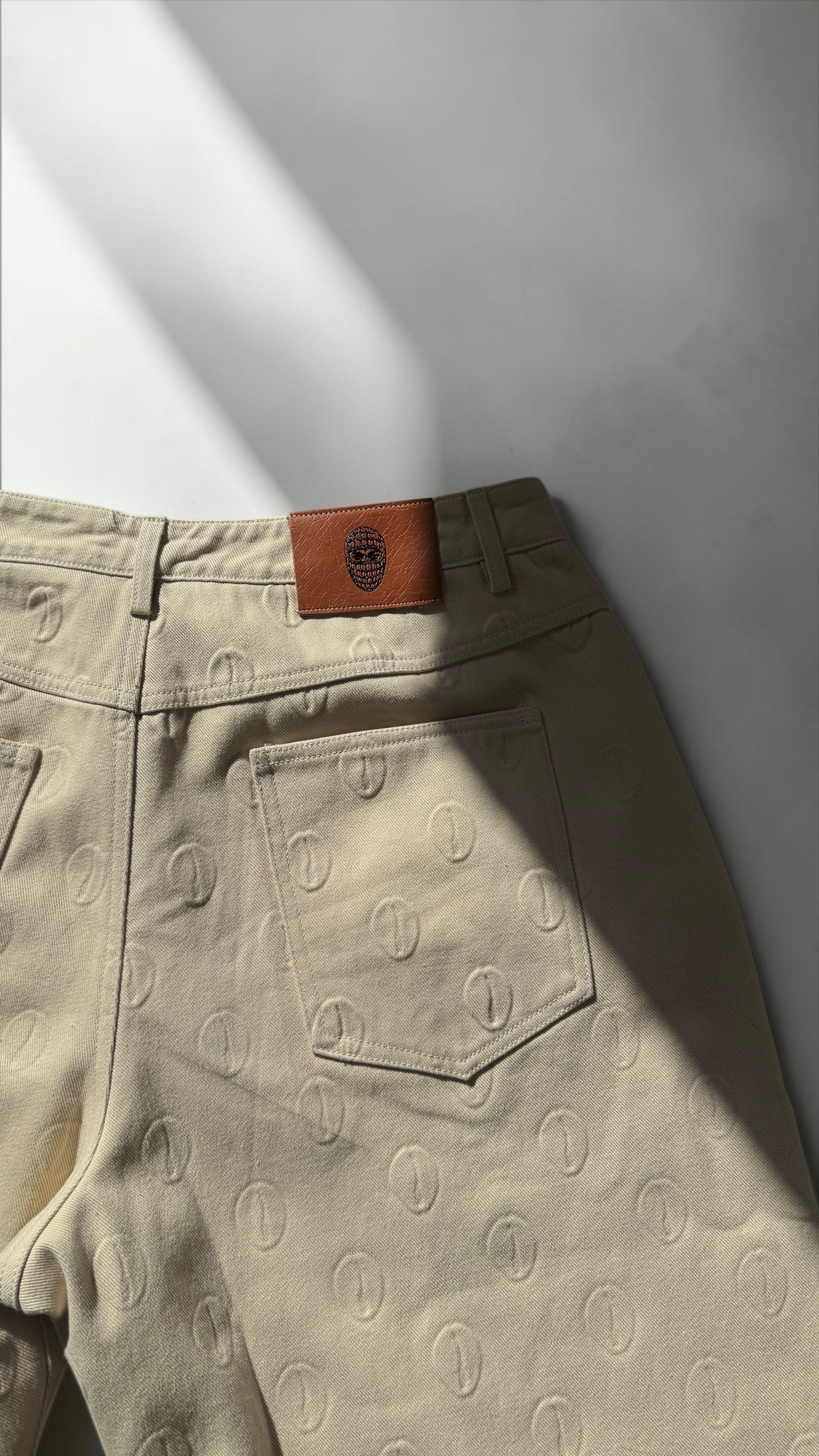 Ori Jeans in Cream